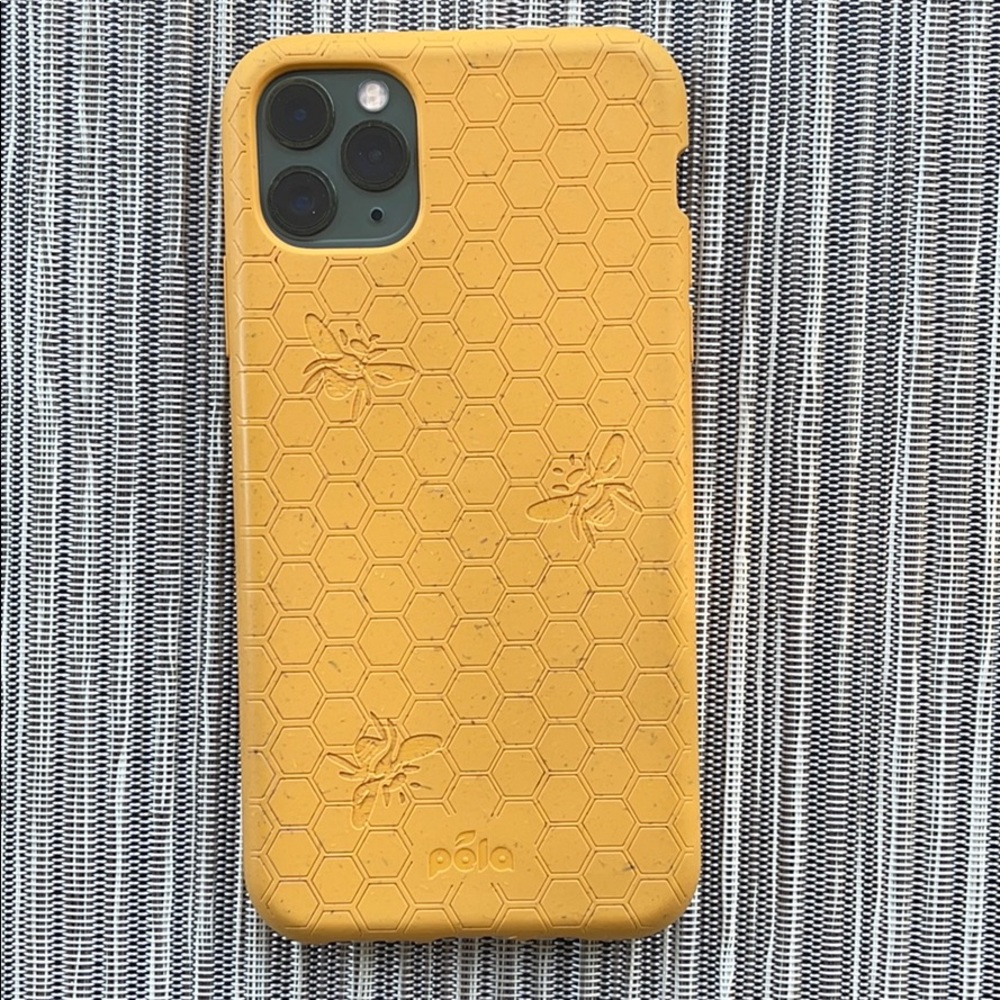 Pela Honey Bee iPhone 12 Pro Max Case 🍯🐝📱